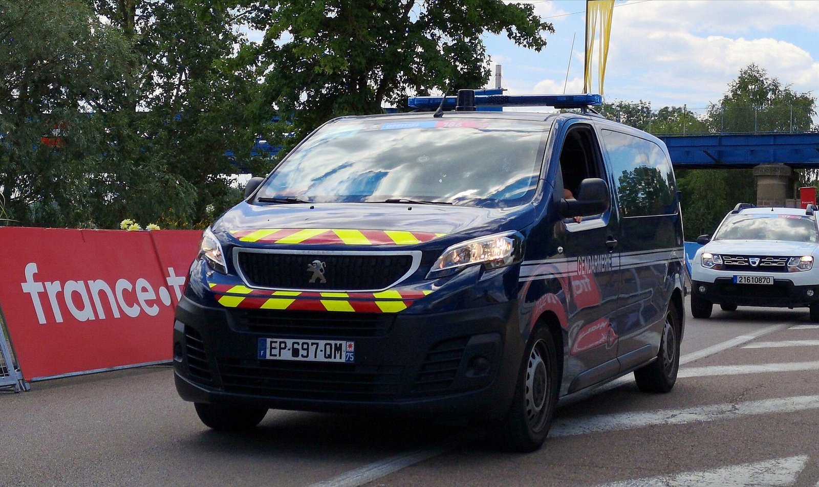 Véhicule de gendarmerie nationale intervenant dans l'Hérault