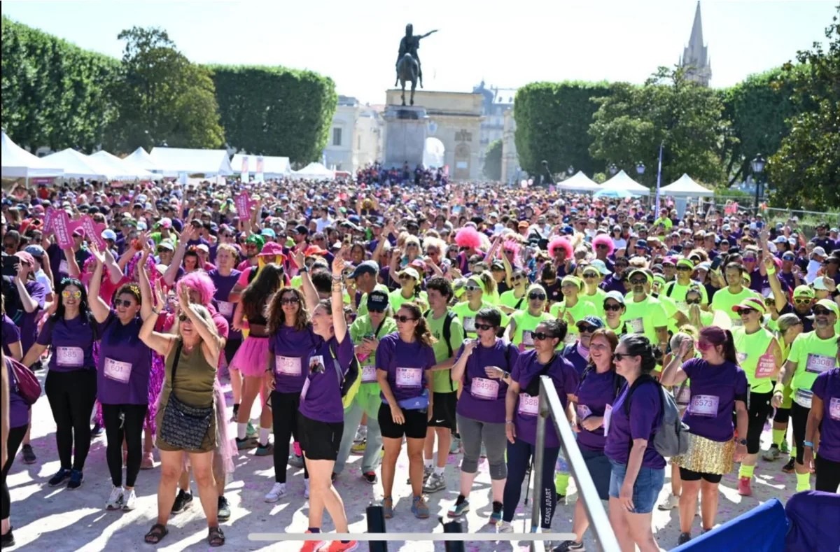 Participants de la Montpellier Reine 2026 au départ depuis les Jardins du Peyrou