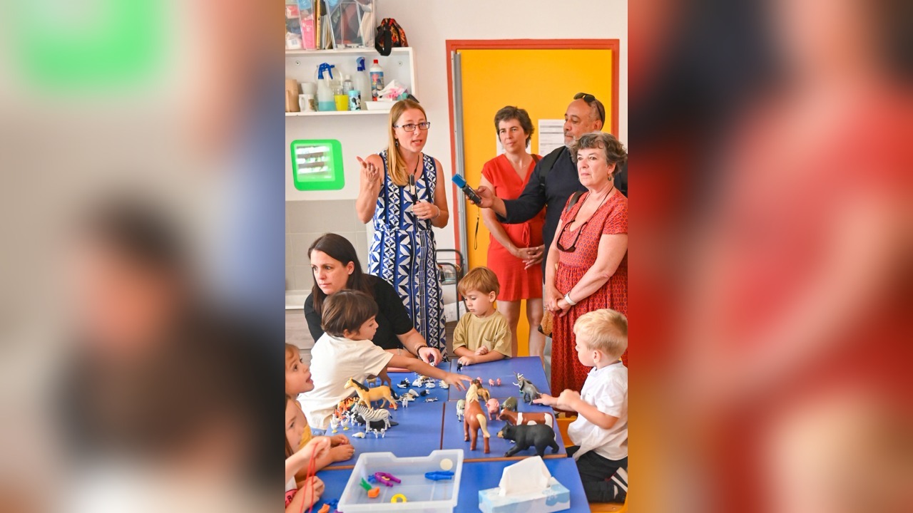 Classe bilingue du pôle d'enseignement des jeunes sourds à l'école Michel de l'Hospital de Montpellier