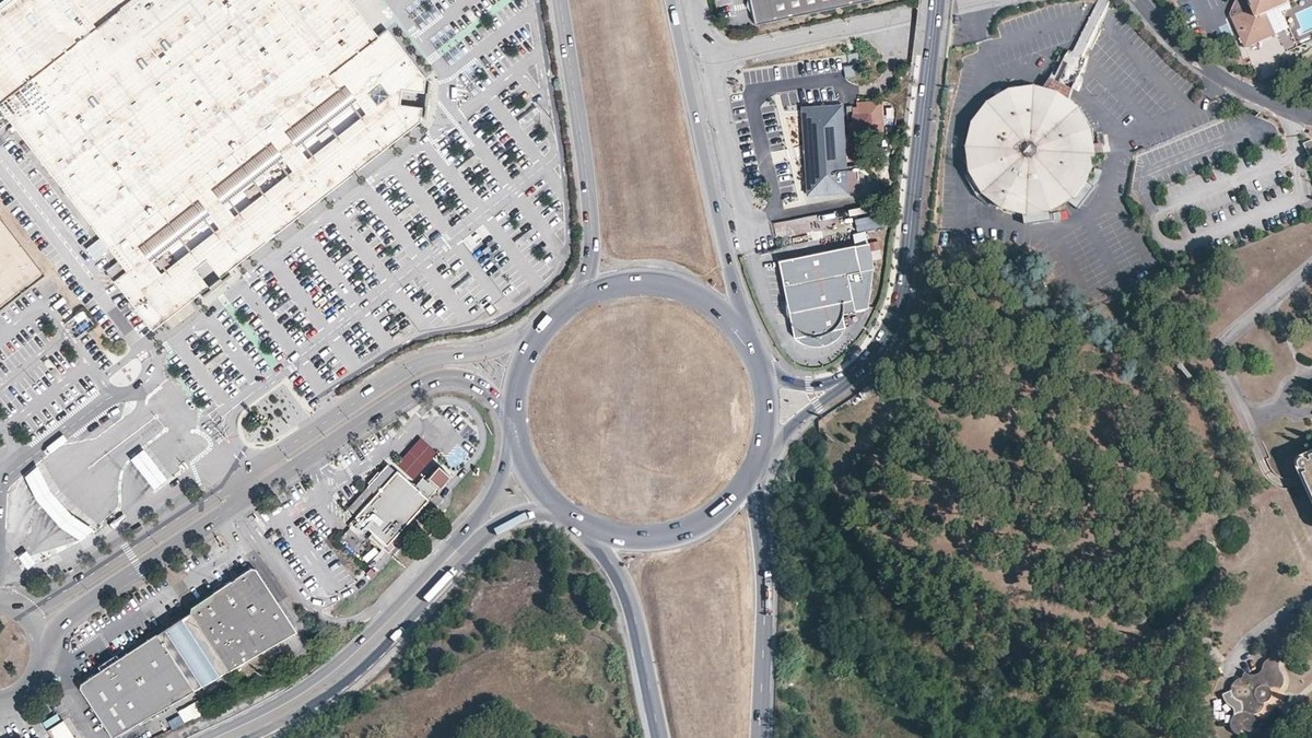 Vue aérienne du rond-point de la Condamine à Saint-Jean-de-Védas, sur le tracé du contournement ouest de Montpellier