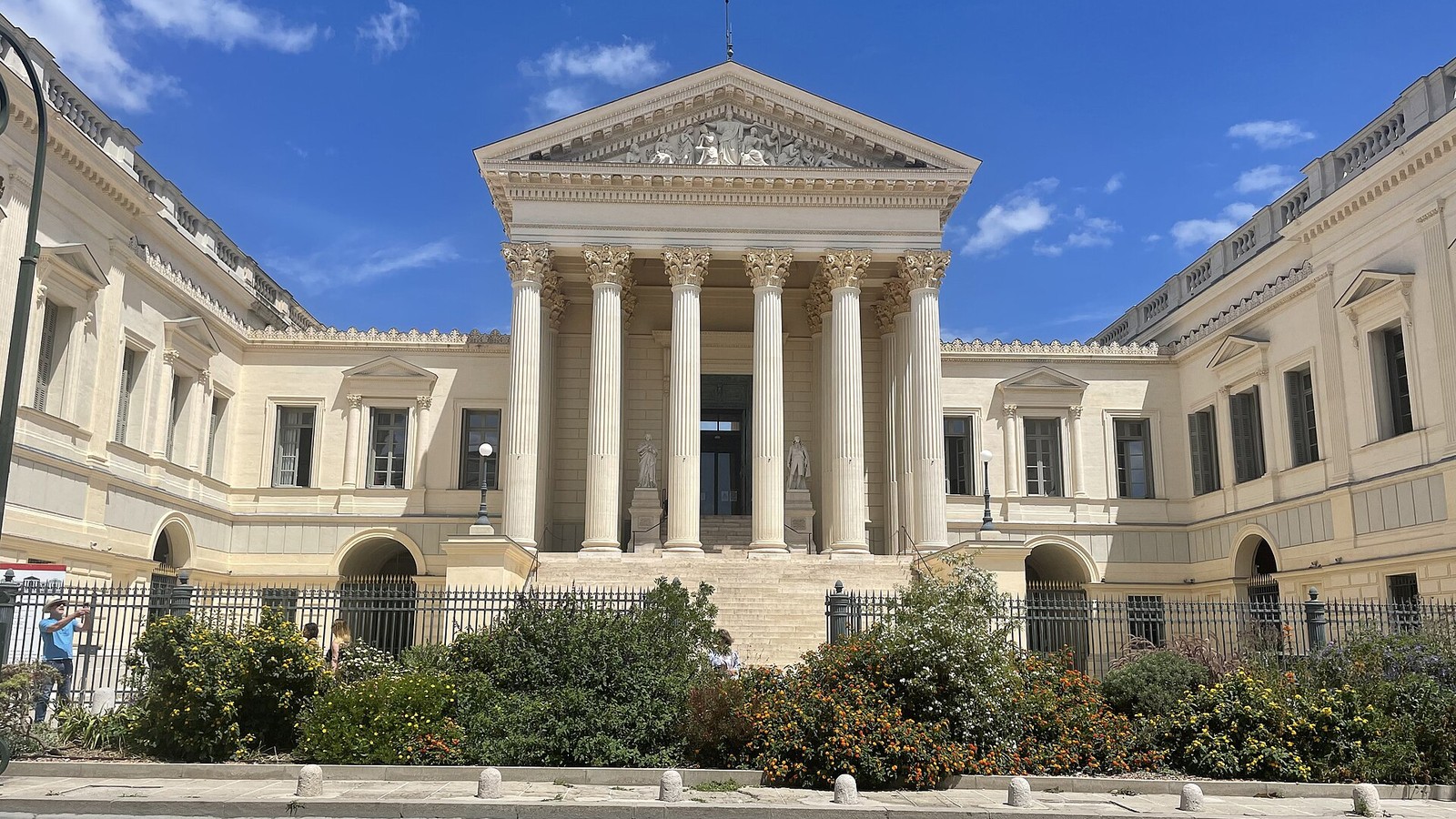 Façade du palais de justice de Montpellier, siège de la cour d'appel