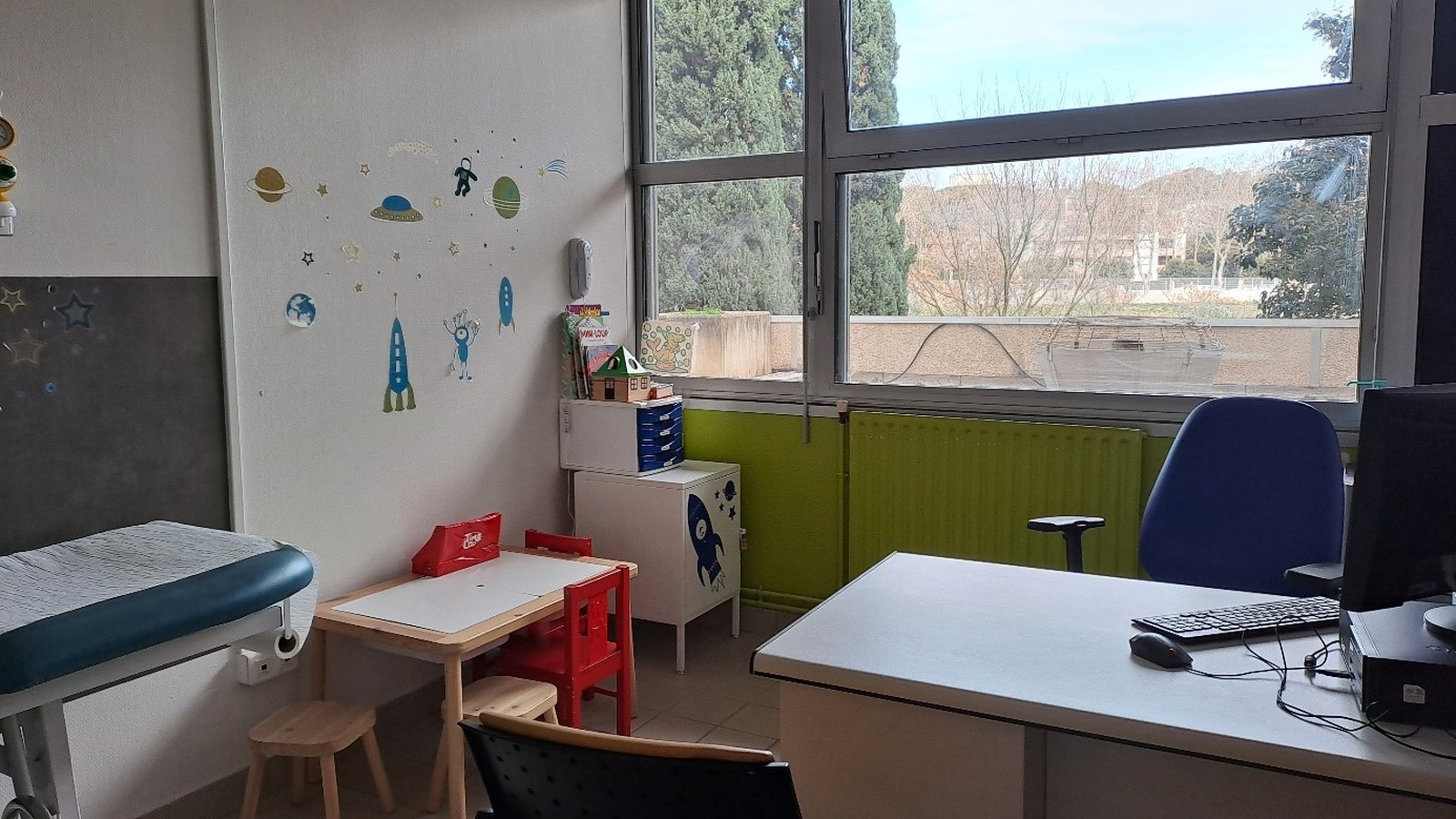 Local d'accueil des mineurs de l'unite d'accueil pediatrique enfant en danger du CHU de Montpellier