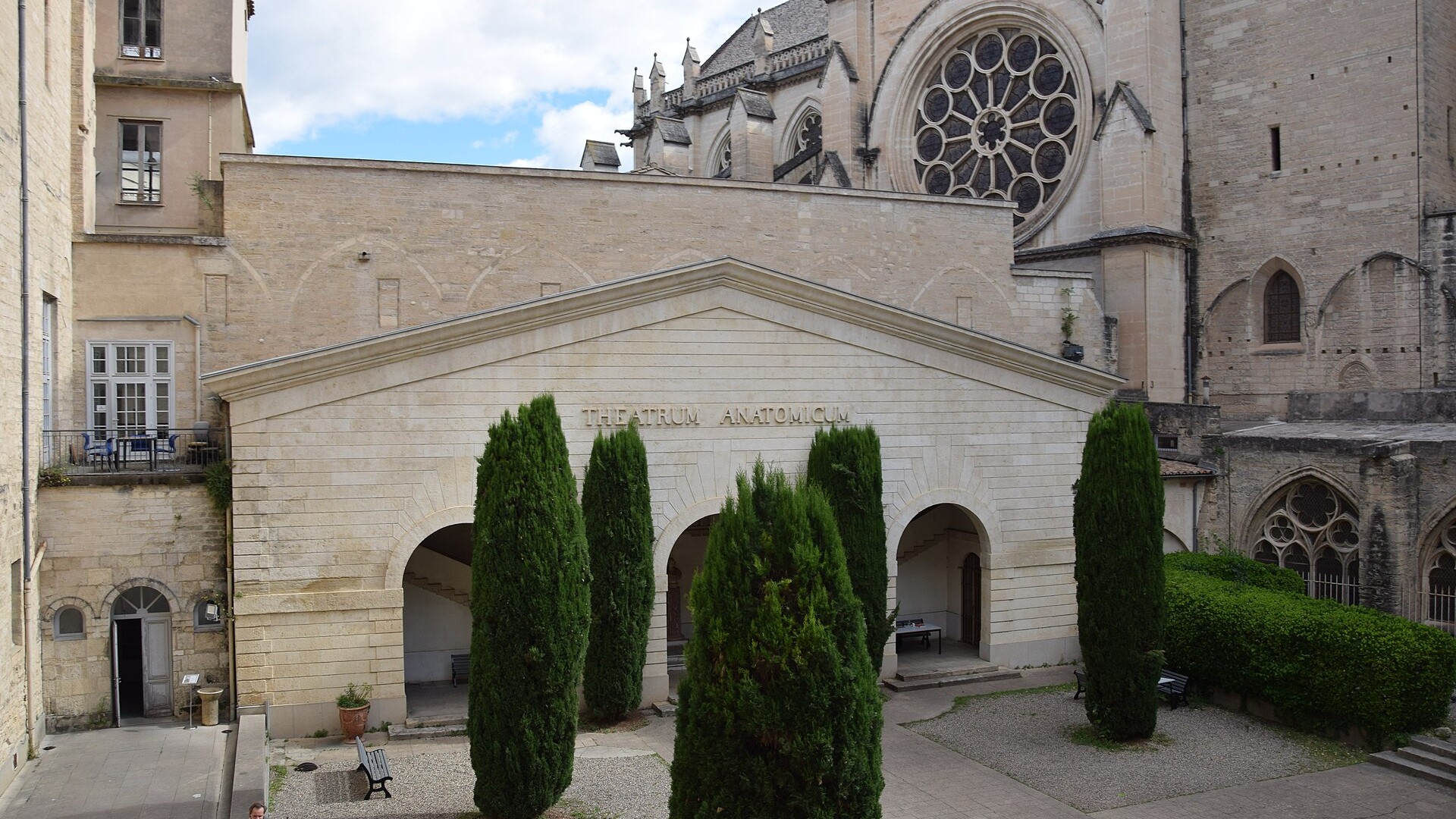 Cour du Theatrum Anatomicum de la faculté de médecine de Montpellier
